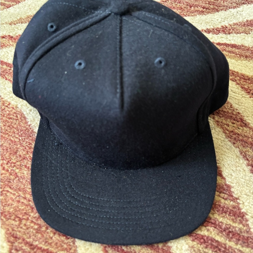 Classic Black Men's Cap